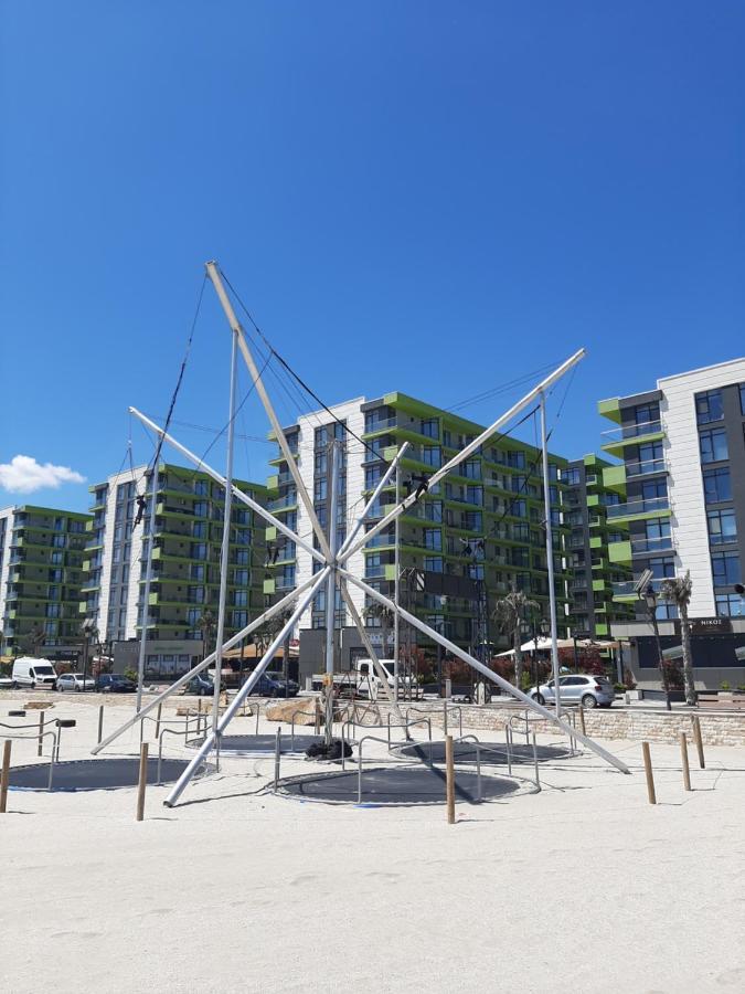 Eka Studio - Pool & Spa Beach Resort Năvodari Buitenkant foto