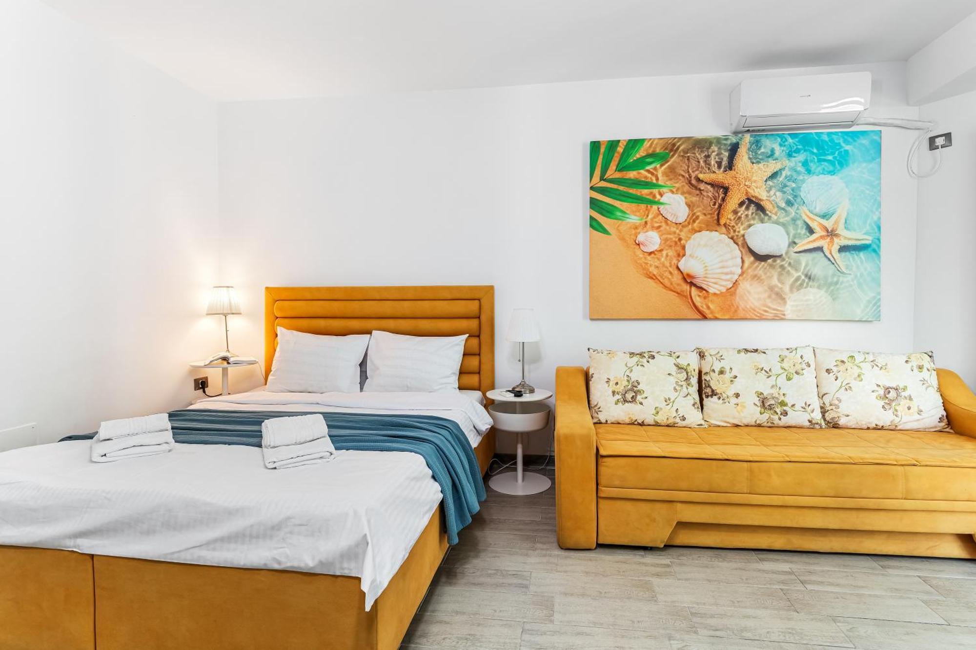 Eka Studio - Pool & Spa Beach Resort Năvodari Buitenkant foto