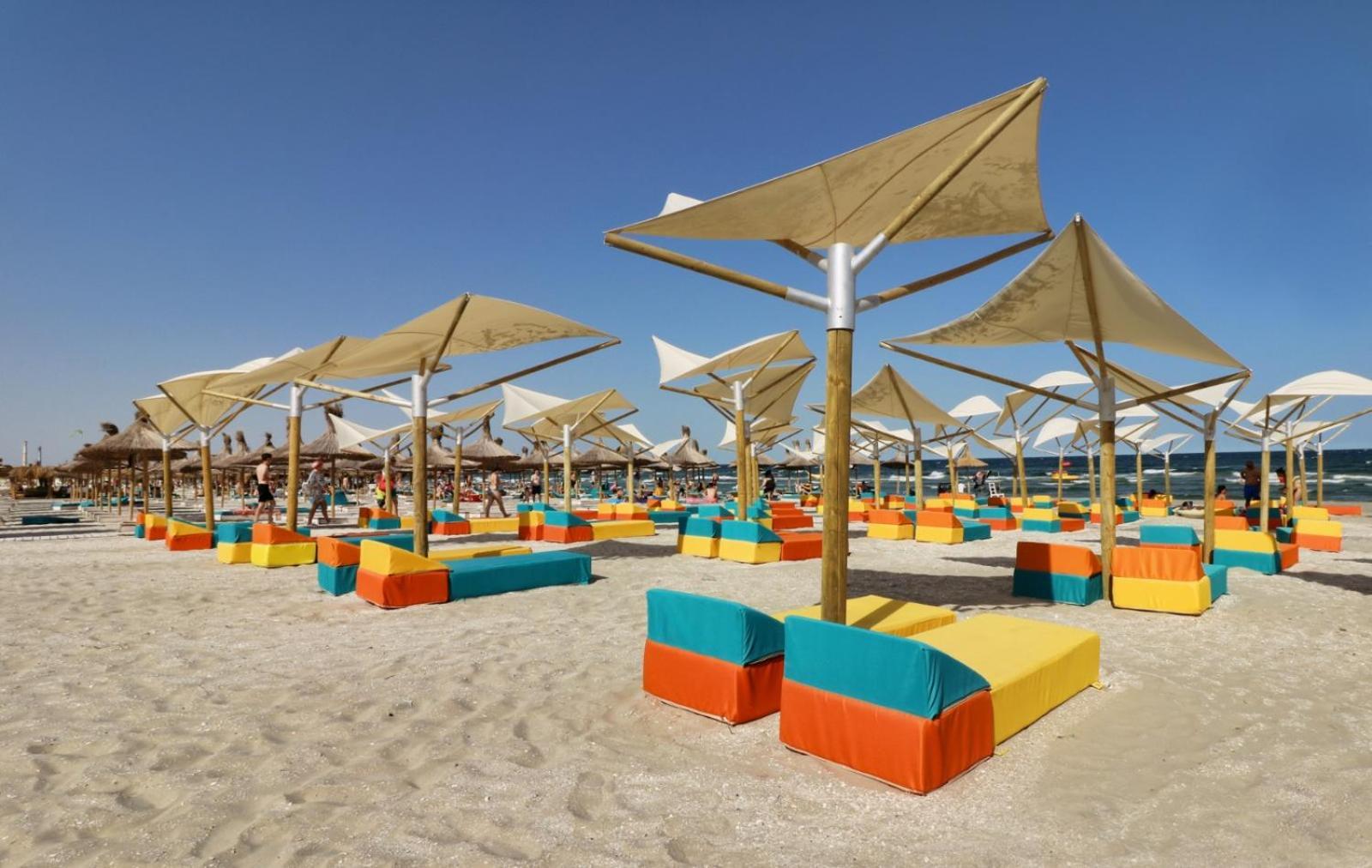 Eka Studio - Pool & Spa Beach Resort Năvodari Buitenkant foto