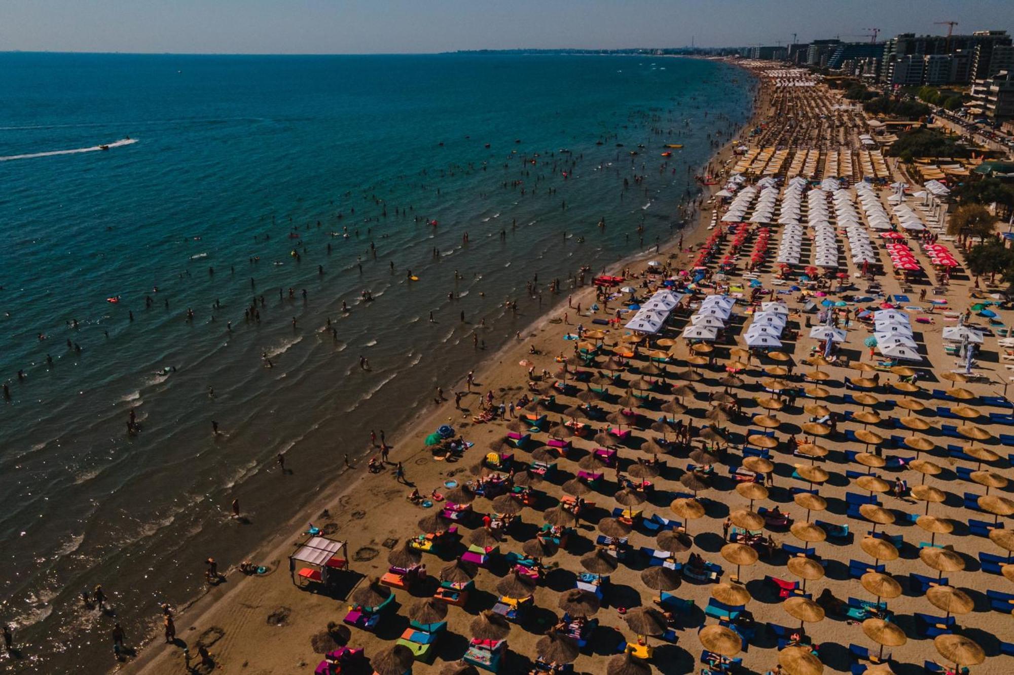 Eka Studio - Pool & Spa Beach Resort Năvodari Buitenkant foto
